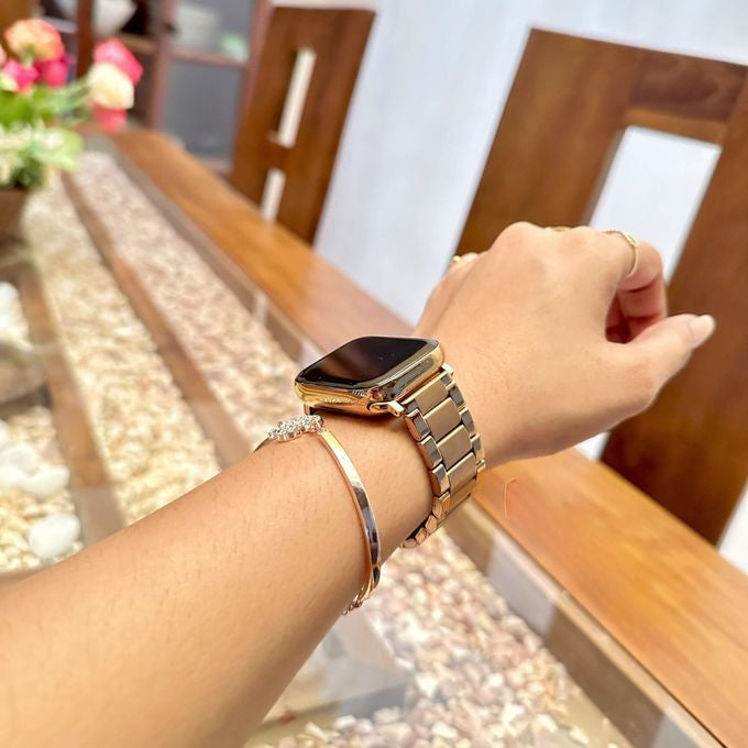 🤩أفضل ساعة ذكية نسائية ⌚️👸🏼 ✨و بأفضل سعر 😍🤩 ….كوني دائماً بأفضل إطلالة مع عنوان الاناقة 🤩😍❤️