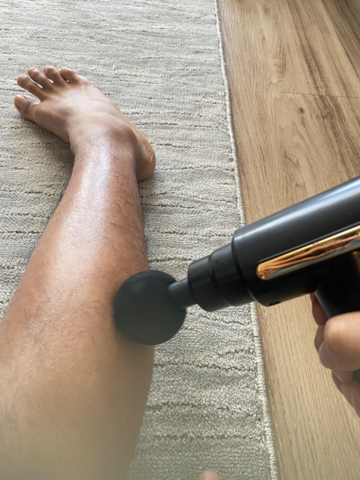 Massage Gun 💆 💆🏽♀️ عنوان الراحة والاسترخاء 😌😍 “💆♂️✨ استرخِ وأعد نشاط عضلاتك مع مسدس المساج القوي! 💪”