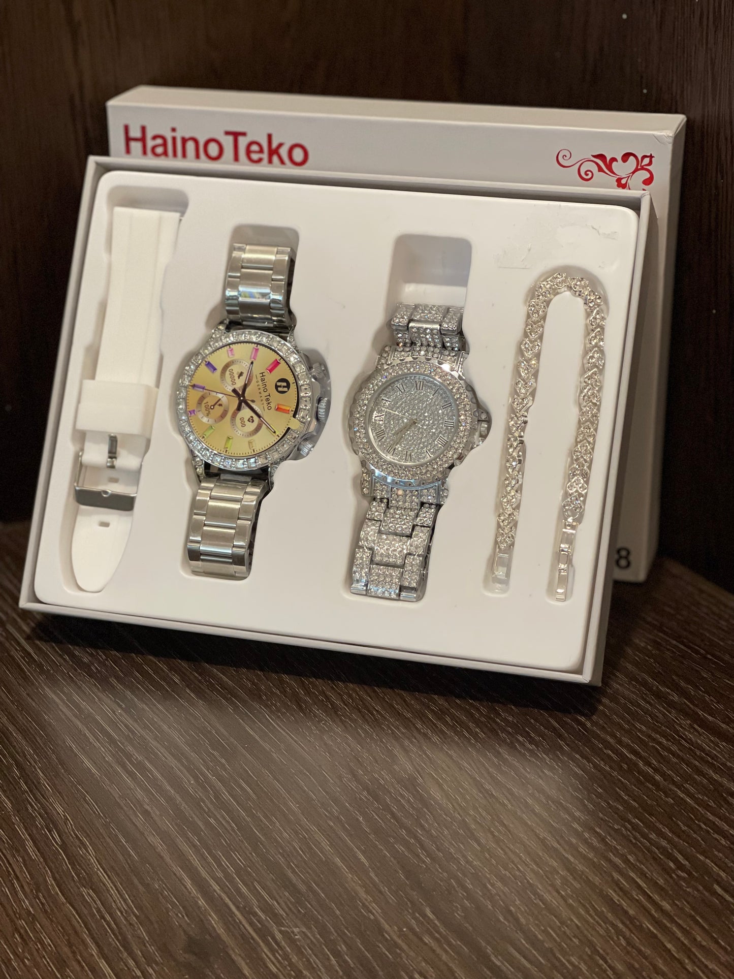 الساعة الألمانية Haino Teko RW18